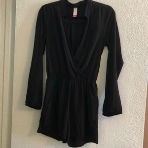 Black romper size: small